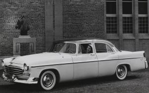Chrysler Windsor 4-Door Sedan 1956 года
